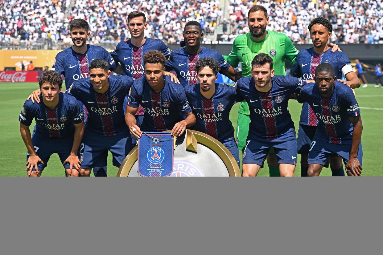 欧洲足球赛事：巴黎圣日耳曼大胜进军四强的简单介绍